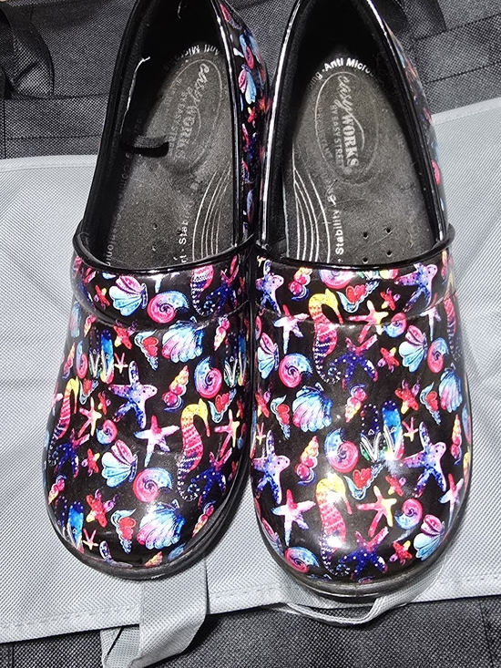 Shoes - Womens Sea Life Clogs. Only Worn Twice.